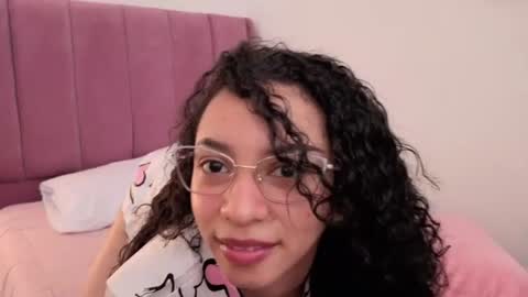 Snapshot of violet__15 chatting on 06-13-26, 12:03 violet__15 online show from 06-13-26, 12:03