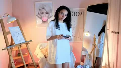 Snapshot of violet__15 chatting on 07-18-26, 12:09 violet__15 online show from 07-18-26, 12:09
