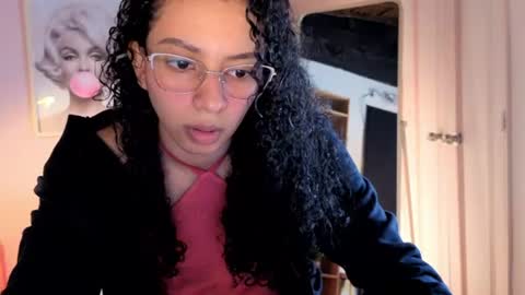 Snapshot of violet__15 chatting on 07-21-26, 12:07 violet__15 online show from 07-21-26, 12:07