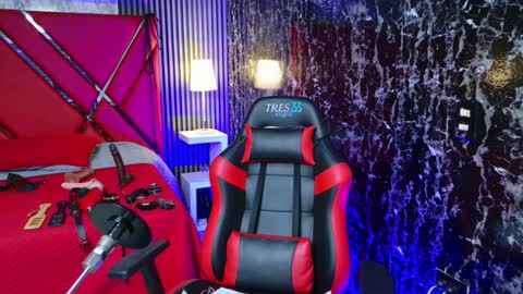 Violet online show from 04-07-26, 12:49