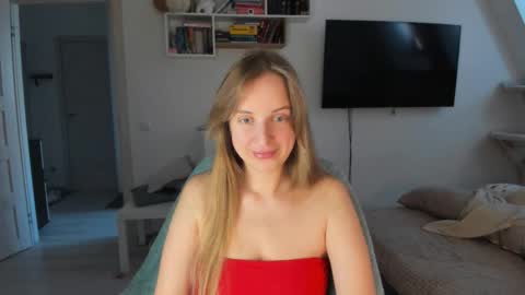 Violet online show from 10-09-25, 08:56