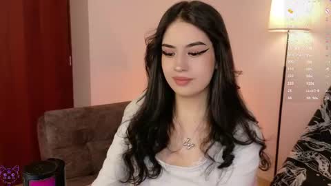 Snapshot of violet_catt chatting on 07-14-26, 06:57 Violeta online show from 07-14-26, 06:57