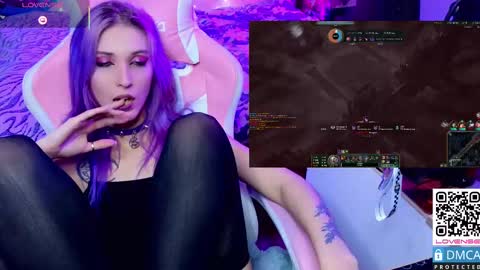 Snapshot of violet_noir_ chatting on 02-27-25, 02:21 Deya online show from 02-27-25, 02:21