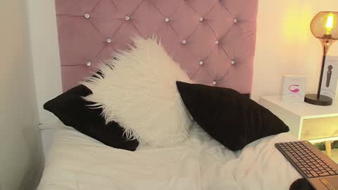 Mary online show from 01-14-25, 02:22