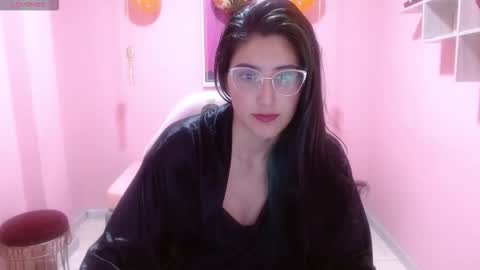 Snapshot of violet_raine_ chatting on 11-02-25, 12:18 Violet online show from 11-02-25, 12:18