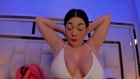 Snapshot of violet_sm chatting on 12-01-25, 03:00 violet_sm online show from 12-01-25, 03:00