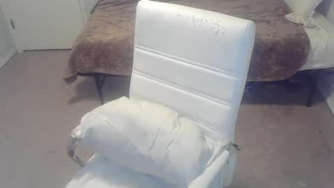 violet_winter97 online show from 01-08-25, 01:21