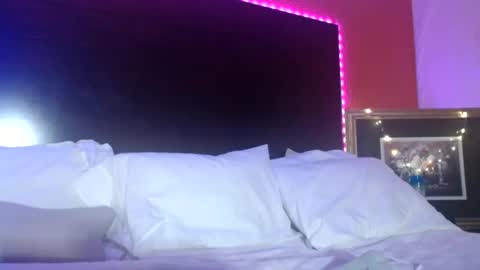 Snapshot of violet_winter97 chatting on 02-01-26, 06:01 violet_winter97 online show from 02-01-26, 06:01