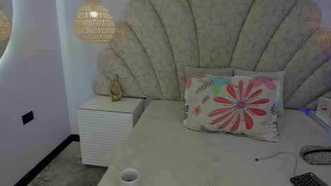 violeta_medina online show from 03-25-26, 02:39