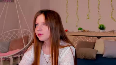 Snapshot of violeta_paul chatting on 06-13-26, 01:14 Violeta online show from 06-13-26, 01:14