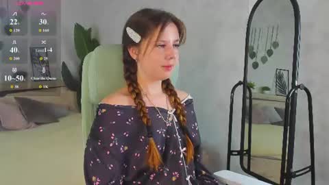 Snapshot of violeta_paul chatting on 07-11-26, 12:57 Violeta online show from 07-11-26, 12:57