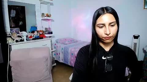 Snapshot of violeta_rouses chatting on 02-10-26, 07:18 violeta_rouses online show from 02-10-26, 07:18