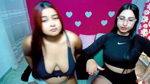 Snapshot of violeta_rouses chatting on 06-08-26, 03:23 violeta_rouses online show from 06-08-26, 03:23