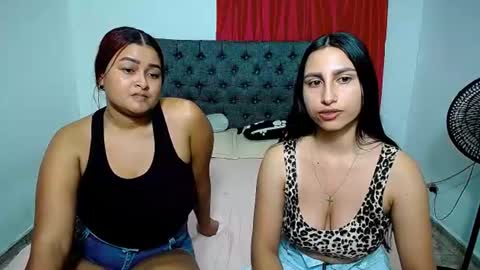 Snapshot of violeta_rouses chatting on 07-18-26, 05:00 violeta_rouses online show from 07-18-26, 05:00
