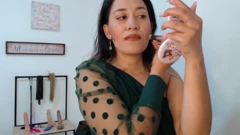 violeta_scott_ online show from 04-15-26, 03:08
