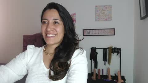 violeta_scott_ online show from 06-15-26, 02:30