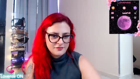 Snapshot of violetabitch chatting on 01-26-25, 05:55 Violetta Morningstar online show from 01-26-25, 05:55