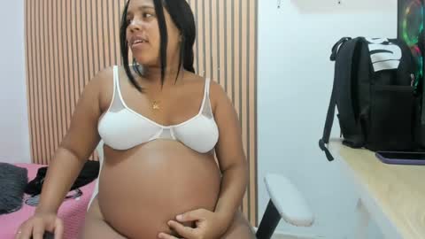 Snapshot of violetasexi_69 chatting on 06-24-26, 01:32 violetasexi_69 online show from 06-24-26, 01:32