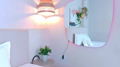 Violet online show from 06-04-26, 07:31