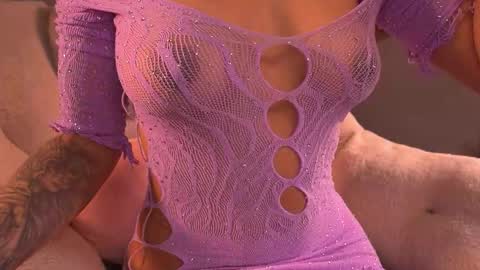 Snapshot of violeth___ chatting on 10-06-25, 11:18 violeth___ online show from 10-06-25, 11:18