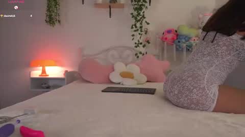Snapshot of violeth___ chatting on 07-21-26, 11:12 violeth___ online show from 07-21-26, 11:12