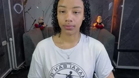 Snapshot of violeth_b chatting on 06-16-26, 01:25 violeth_b online show from 06-16-26, 01:25