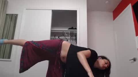 Snapshot of violethooper chatting on 02-12-26, 07:14 Violet Hooper online show from 02-12-26, 07:14