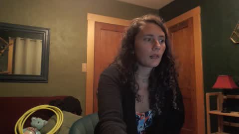 Snapshot of violethooper chatting on 02-17-26, 06:21 Violet Hooper online show from 02-17-26, 06:21