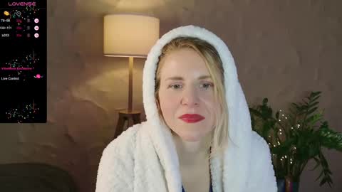 Violet  next stream December 6 online show from 03-09-25, 11:14