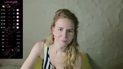 Violet  next stream December 6 online show from 12-13-25, 08:14