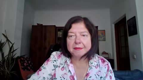 Snapshot of violetpulse chatting on 09-19-25, 09:00 violetpulse online show from 09-19-25, 09:00