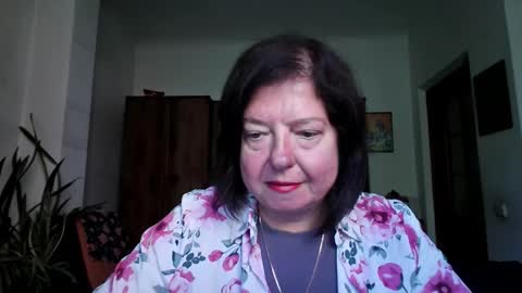 Snapshot of violetpulse chatting on 09-21-25, 11:34 violetpulse online show from 09-21-25, 11:34