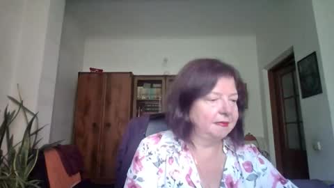 Snapshot of violetpulse chatting on 09-23-25, 11:24 violetpulse online show from 09-23-25, 11:24