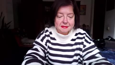 Snapshot of violetpulse chatting on 10-21-25, 09:10 violetpulse online show from 10-21-25, 09:10