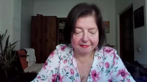 Snapshot of violetpulse chatting on 10-23-25, 10:14 violetpulse online show from 10-23-25, 10:14