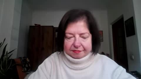 Snapshot of violetpulse chatting on 10-24-25, 09:49 violetpulse online show from 10-24-25, 09:49