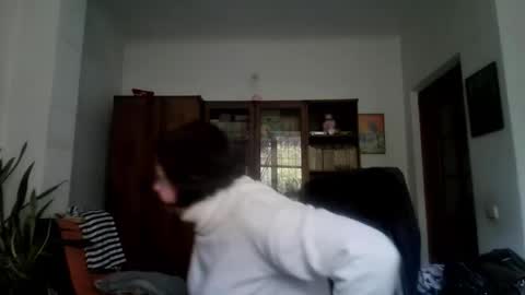 Snapshot of violetpulse chatting on 10-26-25, 10:21 violetpulse online show from 10-26-25, 10:21