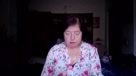 Snapshot of violetpulse chatting on 10-29-25, 12:18 violetpulse online show from 10-29-25, 12:18