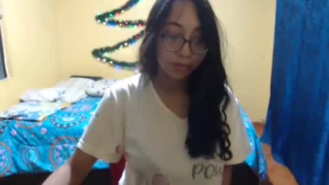 Snapshot of violetsexhot999 chatting on 12-27-24, 09:28 Violet777 online show from 12-27-24, 09:28