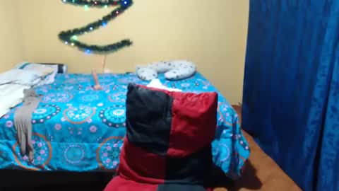 Snapshot of violetsexhot999 chatting on 12-28-24, 10:47 Violet777 online show from 12-28-24, 10:47
