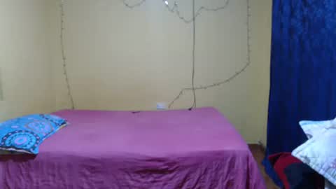 Snapshot of violetsexhot999 chatting on 01-25-25, 09:26 Violet777 online show from 01-25-25, 09:26