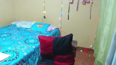 Snapshot of violetsexhot999 chatting on 02-18-25, 03:53 Violet777 online show from 02-18-25, 03:53