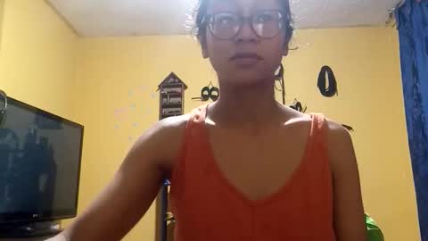 Snapshot of violetsexhot999 chatting on 10-21-25, 01:06 Violet777 online show from 10-21-25, 01:06