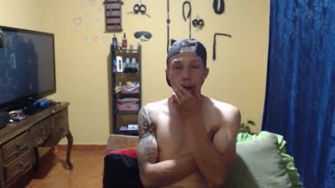 Snapshot of violetsexhot999 chatting on 11-06-25, 11:04 Violet777 online show from 11-06-25, 11:04