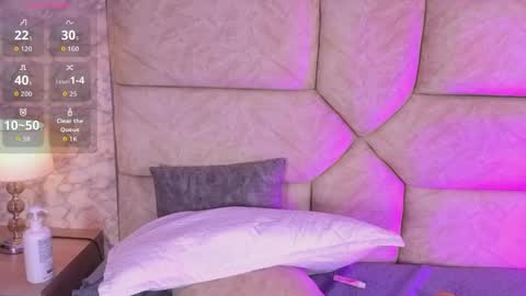 Snapshot of violett_fowlerxx chatting on 05-16-26, 05:26 violett online show from 05-16-26, 05:26