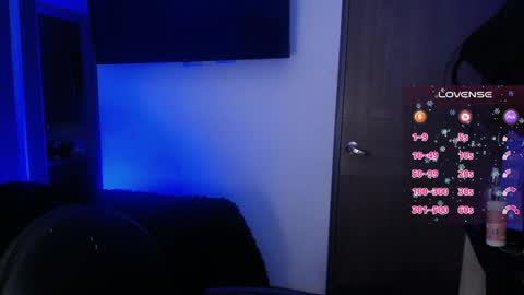 Snapshot of violett_hottie chatting on 06-10-26, 12:55 violett Independent model online show from 06-10-26, 12:55