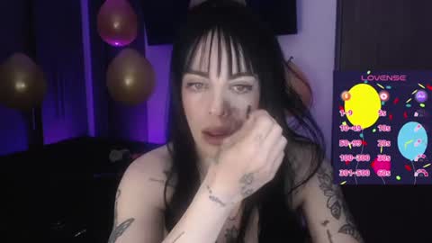 Snapshot of violett_hottie chatting on 07-22-26, 01:52 violett Independent model online show from 07-22-26, 01:52