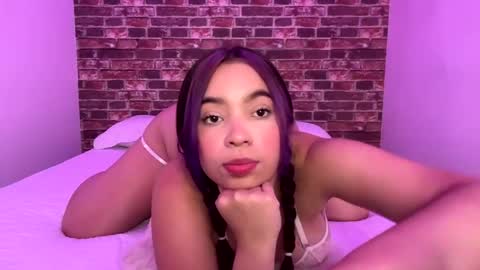violett_moonx online show from 06-09-26, 10:21