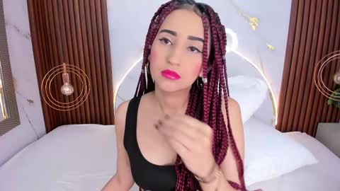 Snapshot of violett_rabbit_ chatting on 10-04-25, 12:03 Violett online show from 10-04-25, 12:03