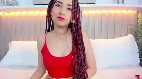 Snapshot of violett_rabbit_ chatting on 10-14-25, 08:09 Violett online show from 10-14-25, 08:09